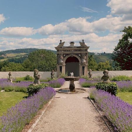 Gaestehaus Maelzerei Auf Schloss Neuburg Am Inn Esterno foto
