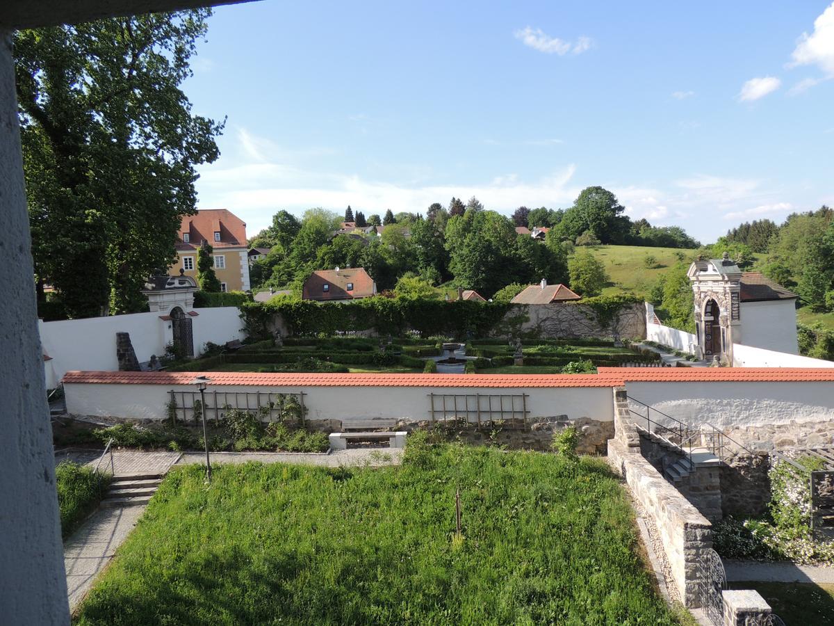 Gaestehaus Maelzerei Auf Schloss Neuburg Am Inn Esterno foto