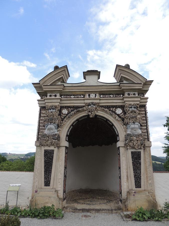 Gaestehaus Maelzerei Auf Schloss Neuburg Am Inn Esterno foto